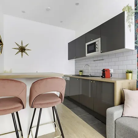 Apartment Charming Duplex Near Montmartre